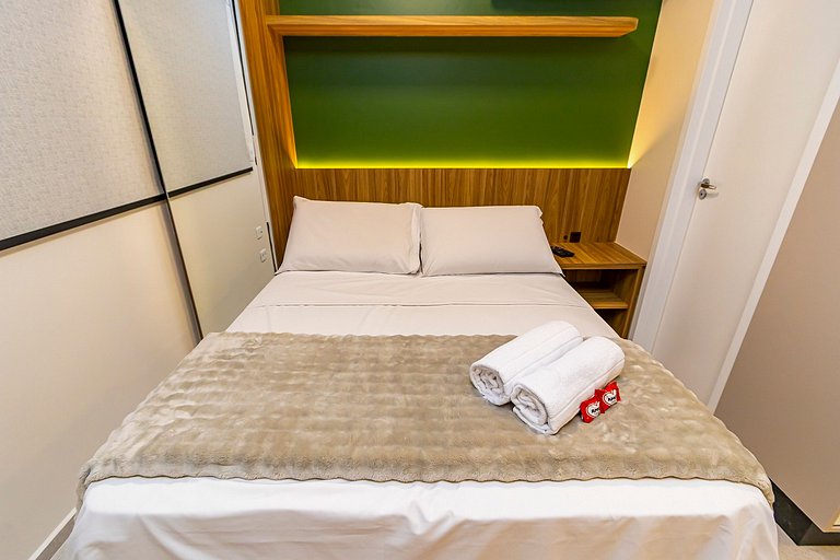 Studio c/ vaga em prédio com piscina - IBI0802