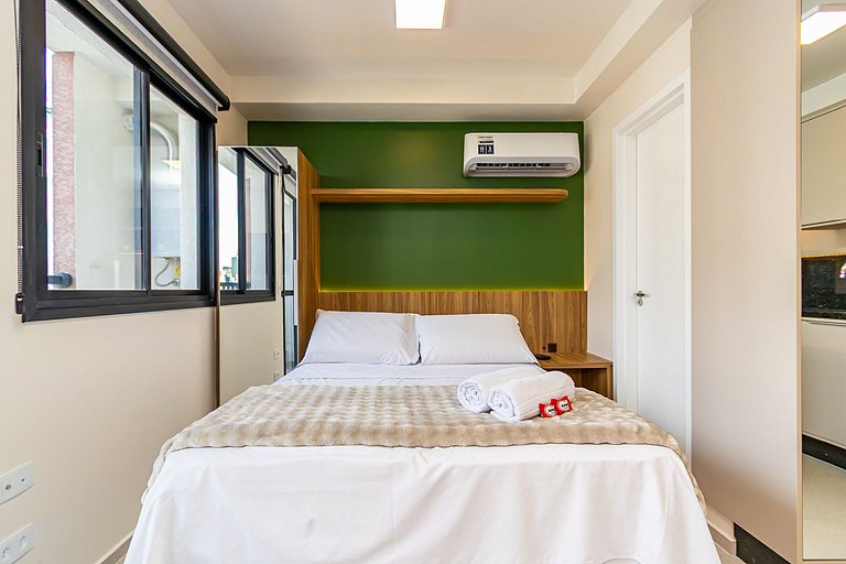 Studio c/ vaga em prédio com piscina - IBI0802