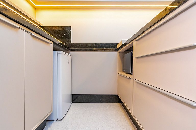 Studio c/ vaga em prédio com piscina - IBI0802