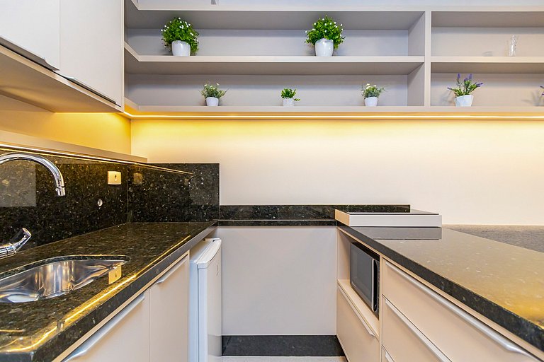 Studio c/ vaga em prédio com piscina - IBI0802