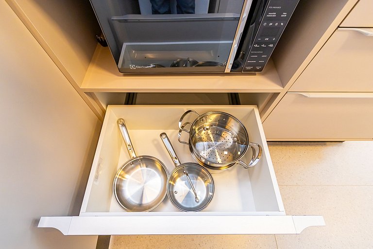 Studio c/ vaga em prédio com piscina - IBI0802