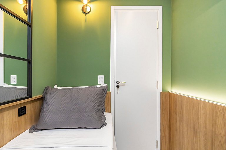 Ap Premium de 2q em prédio c/ piscina - IBI2009