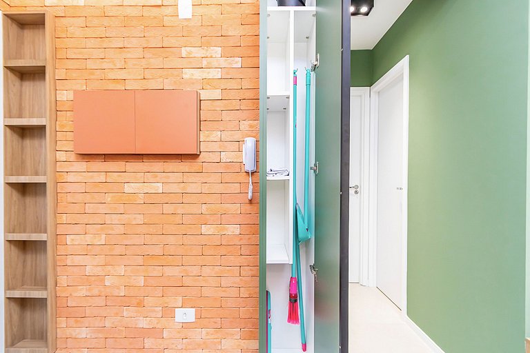 Ap Premium de 2q em prédio c/ piscina - IBI2009