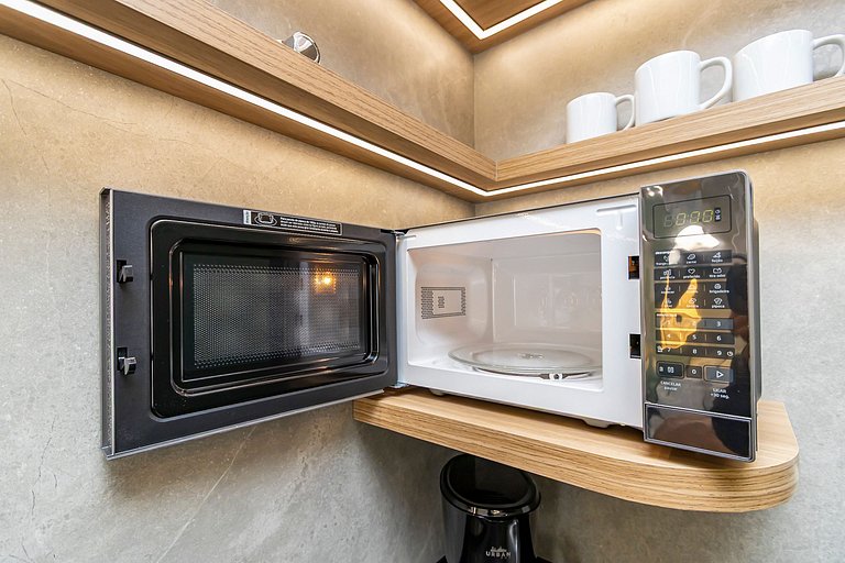 Ap Premium de 2q em prédio c/ piscina - IBI2009