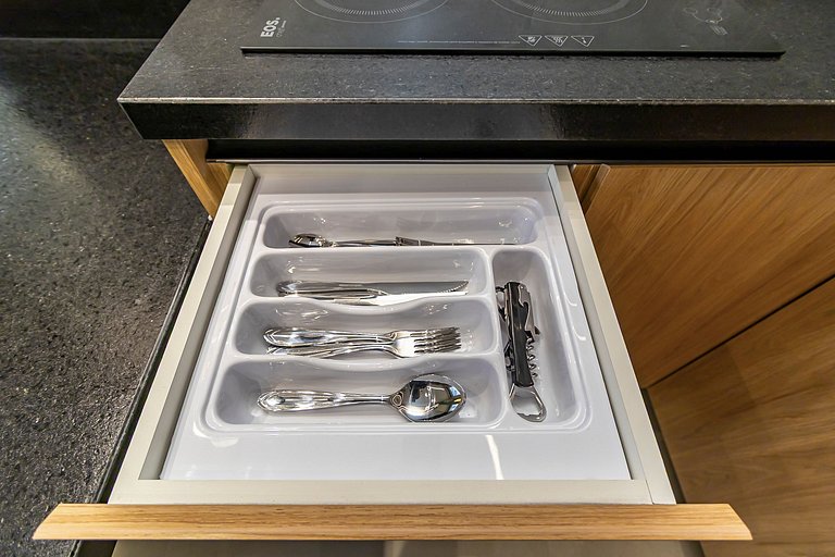 Ap Premium de 2q em prédio c/ piscina - IBI2009