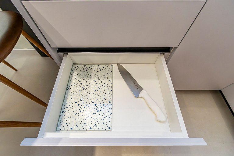 Ap 2q Premium em andar alto, c/ piscina - IBI2509