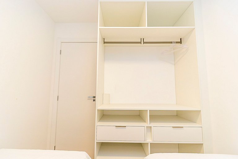 Apartamento de 2q c/ vaga em região nobre -SOU401B