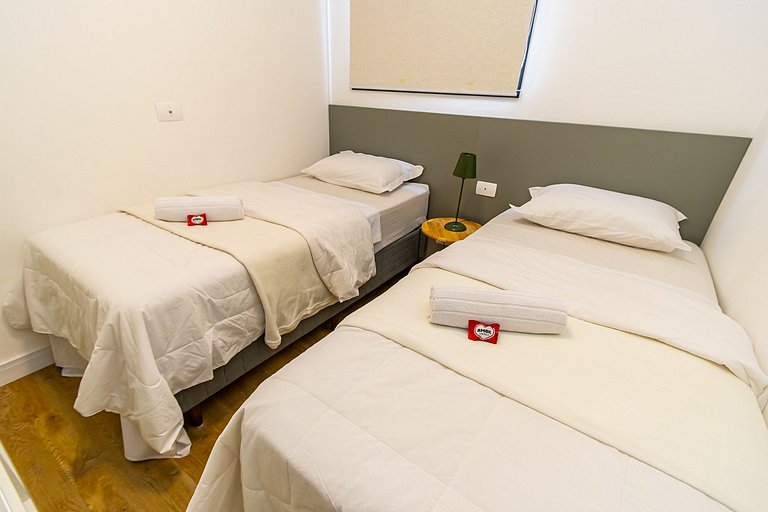 Apartamento de 2q c/ vaga em região nobre -SOU401B