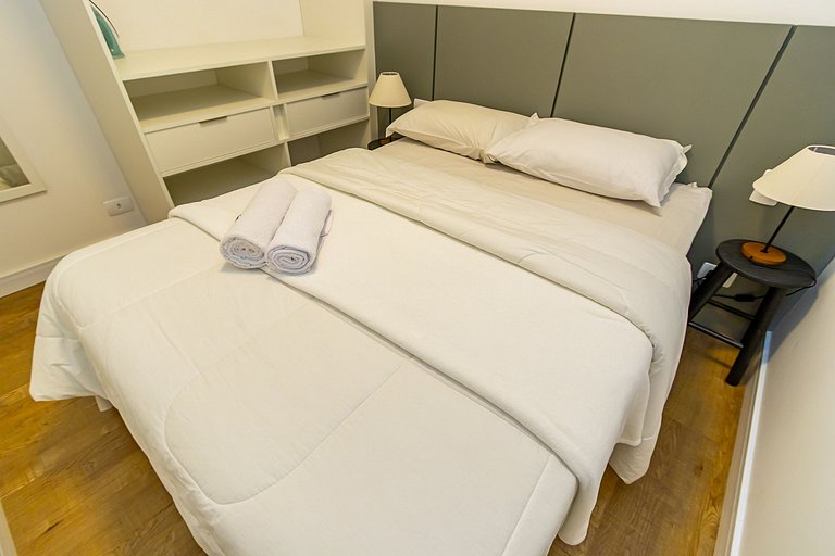 Apartamento de 2q c/ vaga em região nobre -SOU401B