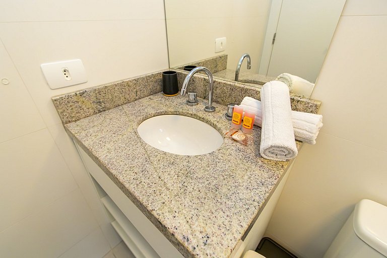 Apartamento de 2q c/ vaga em região nobre -SOU401B