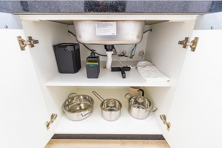 Apto ensolarado, no centro p/ 4 pessoas - CNA0606