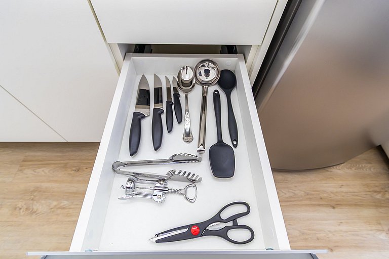 Apto ensolarado, no centro p/ 4 pessoas - CNA0606