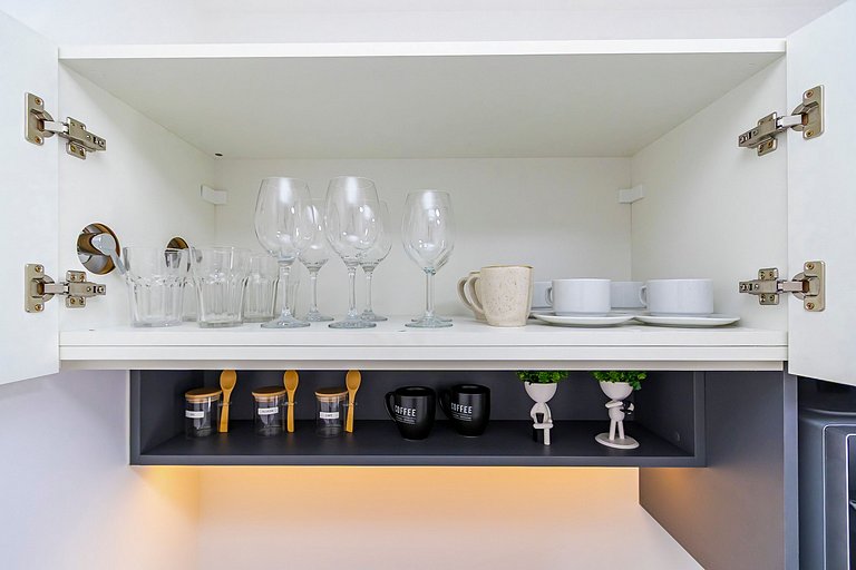 Apto ensolarado, no centro p/ 4 pessoas - CNA0606