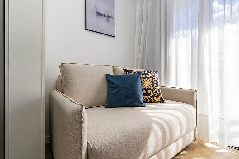 Apto ensolarado no centro, perto de tudo - CNA0706