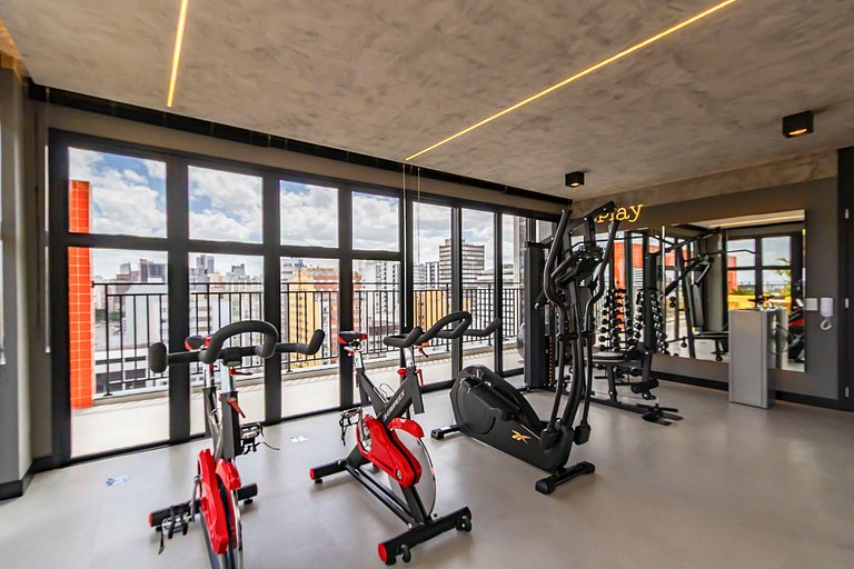 Apto ensolarado no centro, perto de tudo - CNA0706