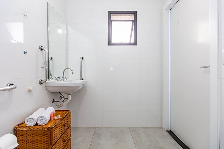 Studio p/ 4 pessoas com vista do Centro - ALL1402