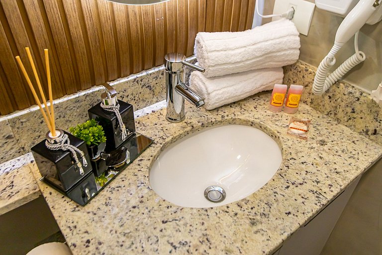 Apto de 1q Premium p/ 5 pessoas, c/garagem-PLU0605