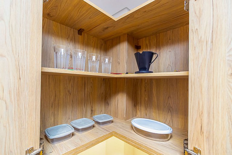 Apartamento refinado em prédio com piscina-TEM0403