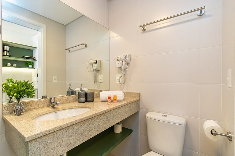 Studio Completo com vista do Centro - MAN1403