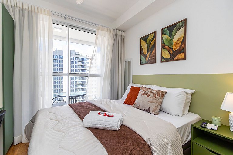 Studio Completo com vista do Centro - MAN1403