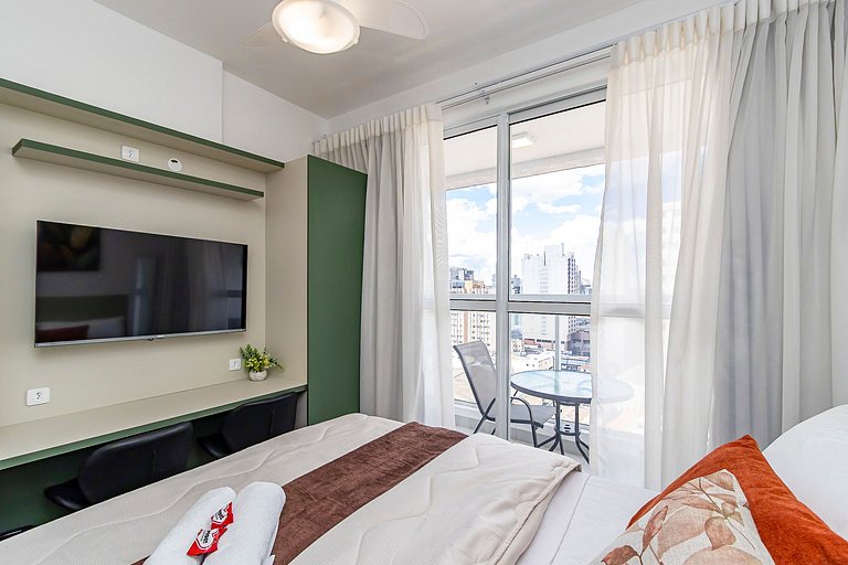 Studio Completo com vista do Centro - MAN1403