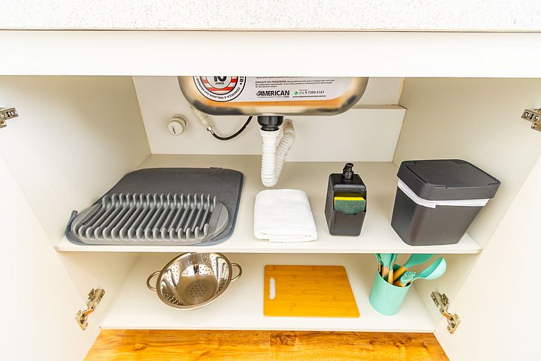 Studio Completo com vista do Centro - MAN1403