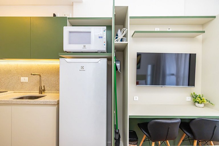 Studio Completo com vista do Centro - MAN1403