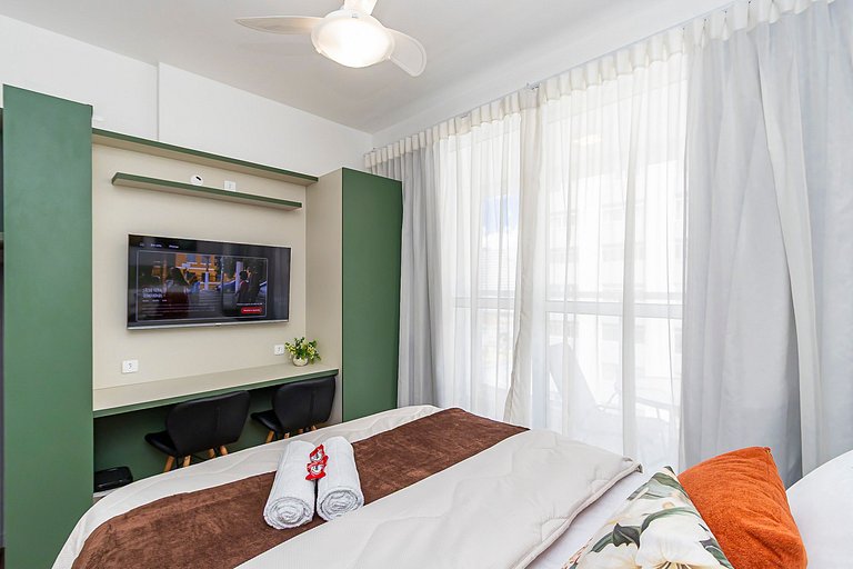 Studio completo com vista para o centro - MAN0911