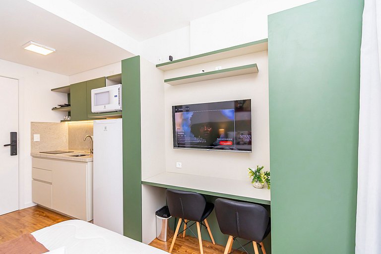 Studio completo com vista para o centro - MAN0911