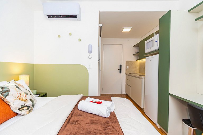 Studio completo com vista para o centro - MAN0911