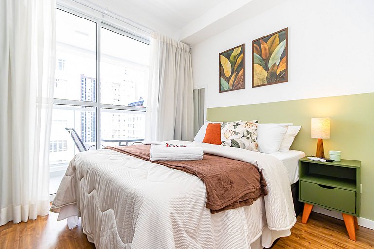 Studio completo com vista para o centro - MAN0911