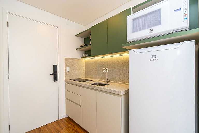 Studio completo com vista para o centro - MAN0911