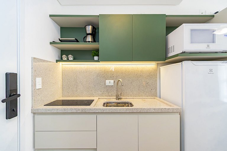 Studio completo com vista para o centro - MAN0911