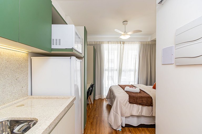 Studio completo com vista para o centro - MAN0911