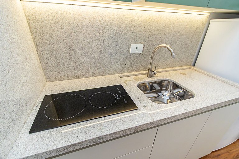 Studio completo com vista para o centro - MAN0911