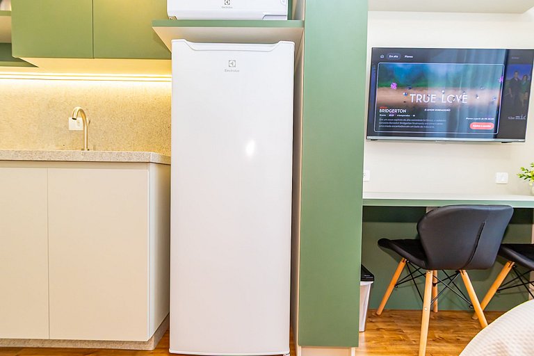 Studio completo com vista para o centro - MAN0911