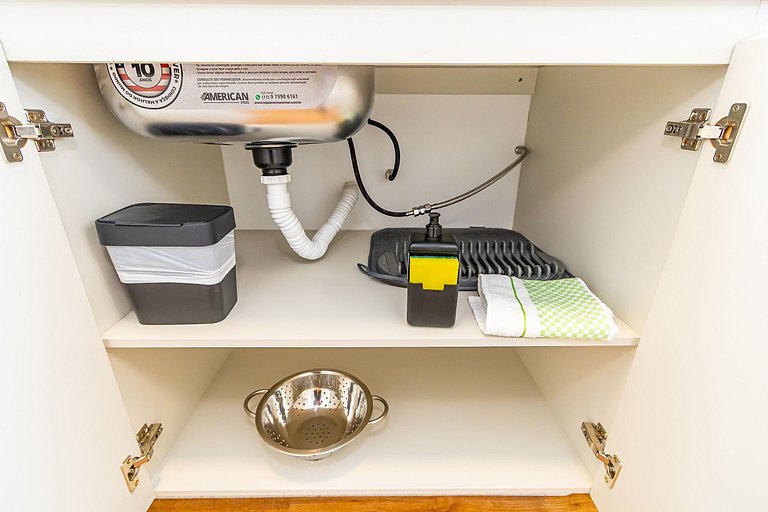 Studio completo com vista para o centro - MAN0911