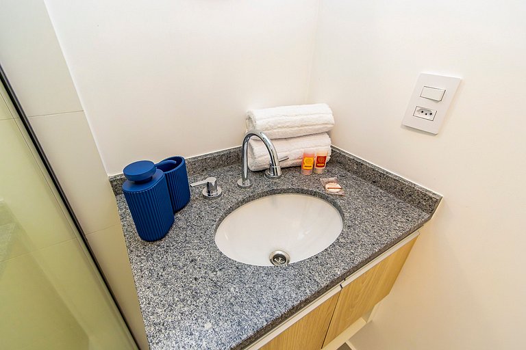 Studio Moderno no Centro de Curitiba - CNA0305