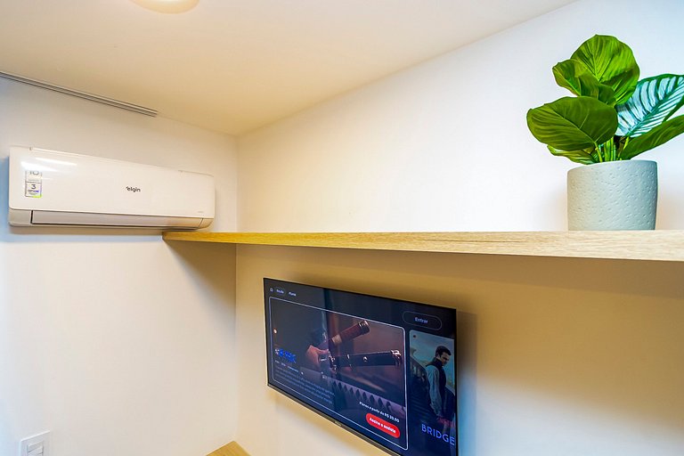 Studio Moderno no Centro de Curitiba - CNA0305