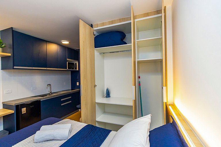 Studio Moderno no Centro de Curitiba - CNA0305