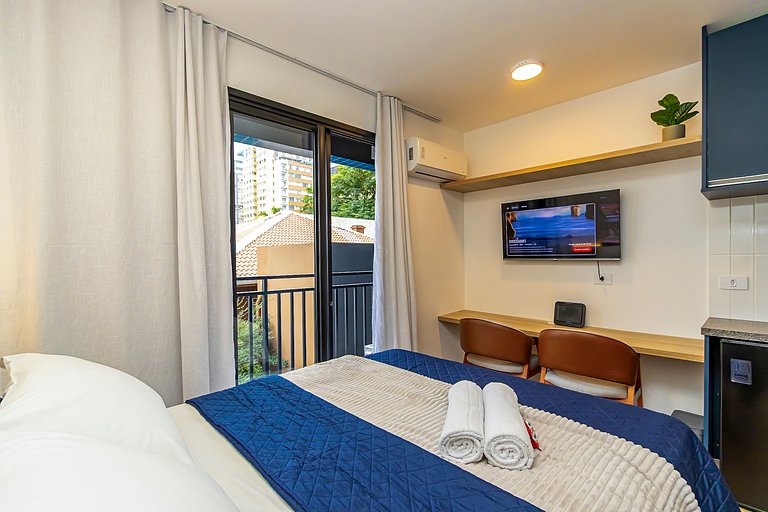 Studio Moderno no Centro de Curitiba - CNA0305