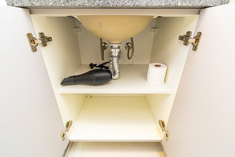 Estilo e conforto p/ 6 Pessoas no Centro - CNA0511