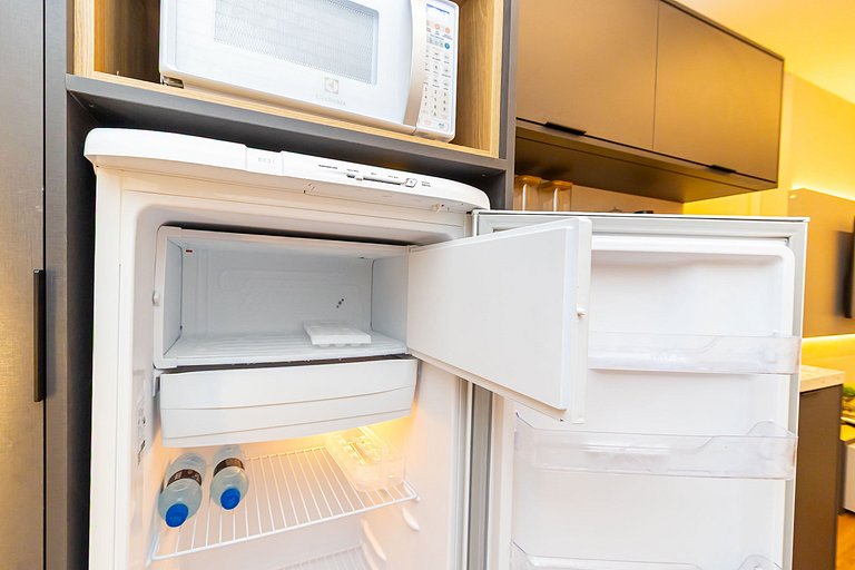 Estilo e conforto p/ 6 Pessoas no Centro - CNA0511