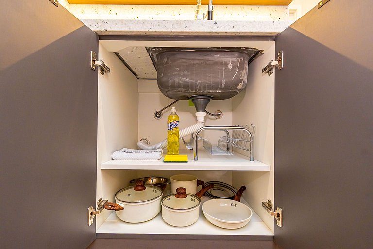 Estilo e conforto p/ 6 Pessoas no Centro - CNA0511