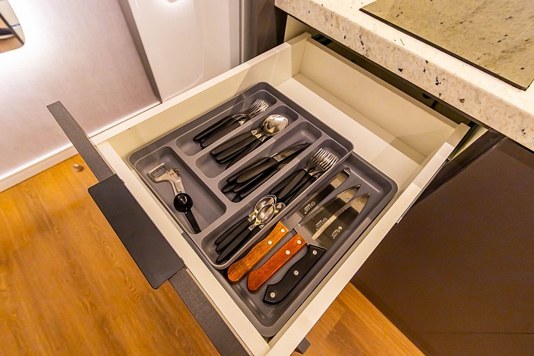 Estilo e conforto p/ 6 Pessoas no Centro - CNA0511