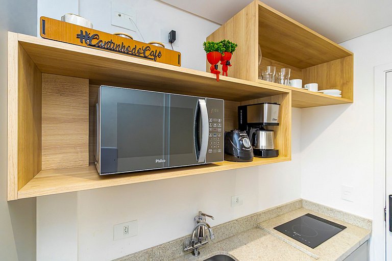 Studio com Sacada no Centro - MAN1706