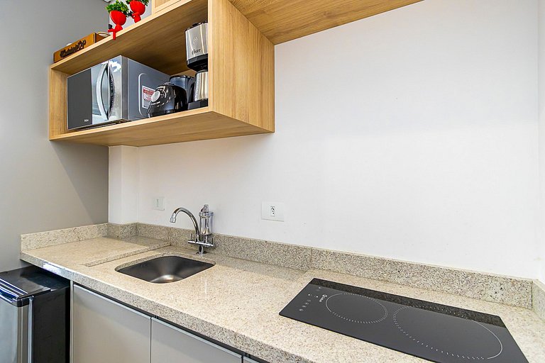 Studio em prédio novo no Centro - MAN1708