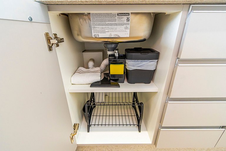 Studio em prédio novo no Centro - MAN1708