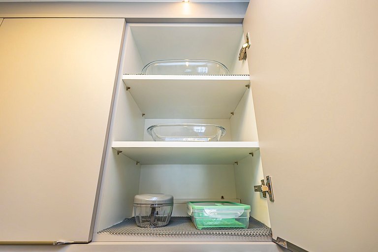 Apto 1Q Completo no Portão c/ Garagem - VIC0804