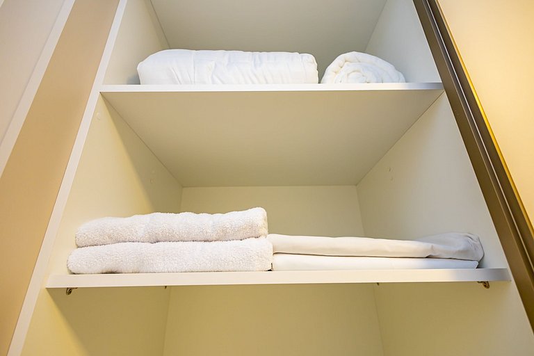 Apto 1Q Completo no Portão c/ Garagem - VIC0804